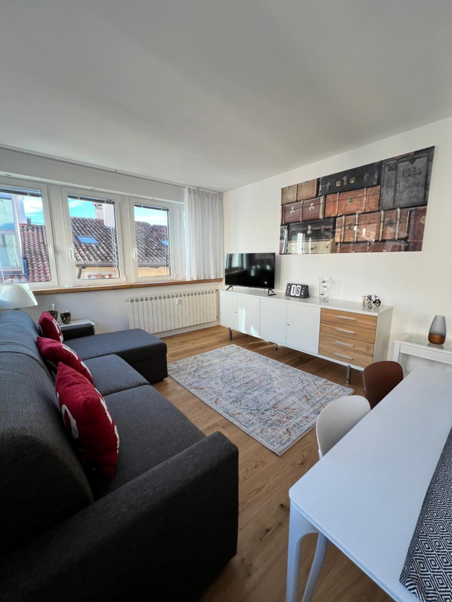 Conte Cavour Apartment Udine Ngoại thất bức ảnh